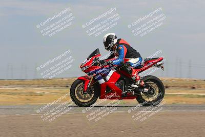 media/Sep-10-2023-Pacific Track Time (Sun) [[44210541ad]]/Group B/1220pm (Wheelie Bump)/